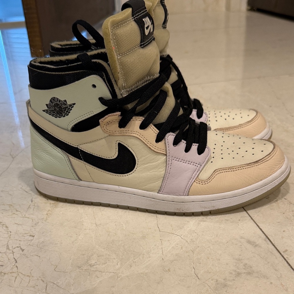 Nike Multicolor High-Top Athletic Shoes